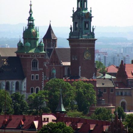 Kraków. Wawel widziany z Wieży Mariackiej